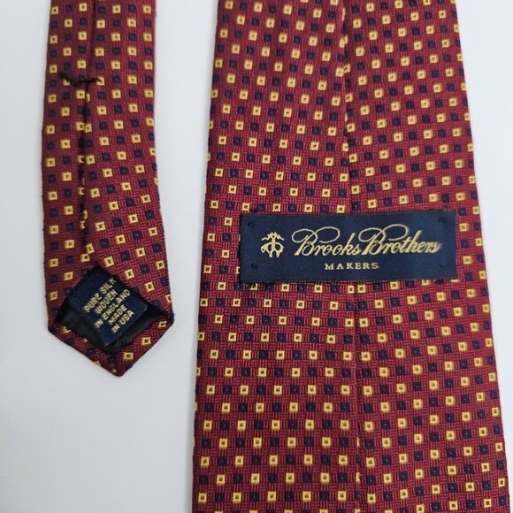 BROOKS BROTHERS MAKERS 100% Silk Tie Necktie RED NAVY BLUE & GOLD Geometric 59" - Picture 4 of 4
